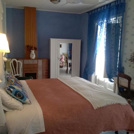 Hotel La Congiura Dei Baroni Teggiano Exteriör bild