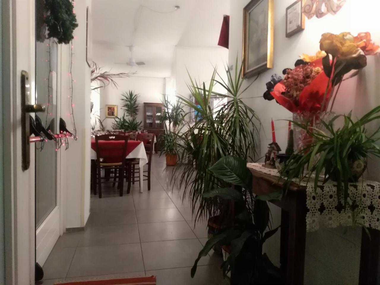 Hotel La Congiura Dei Baroni Teggiano Exteriör bild